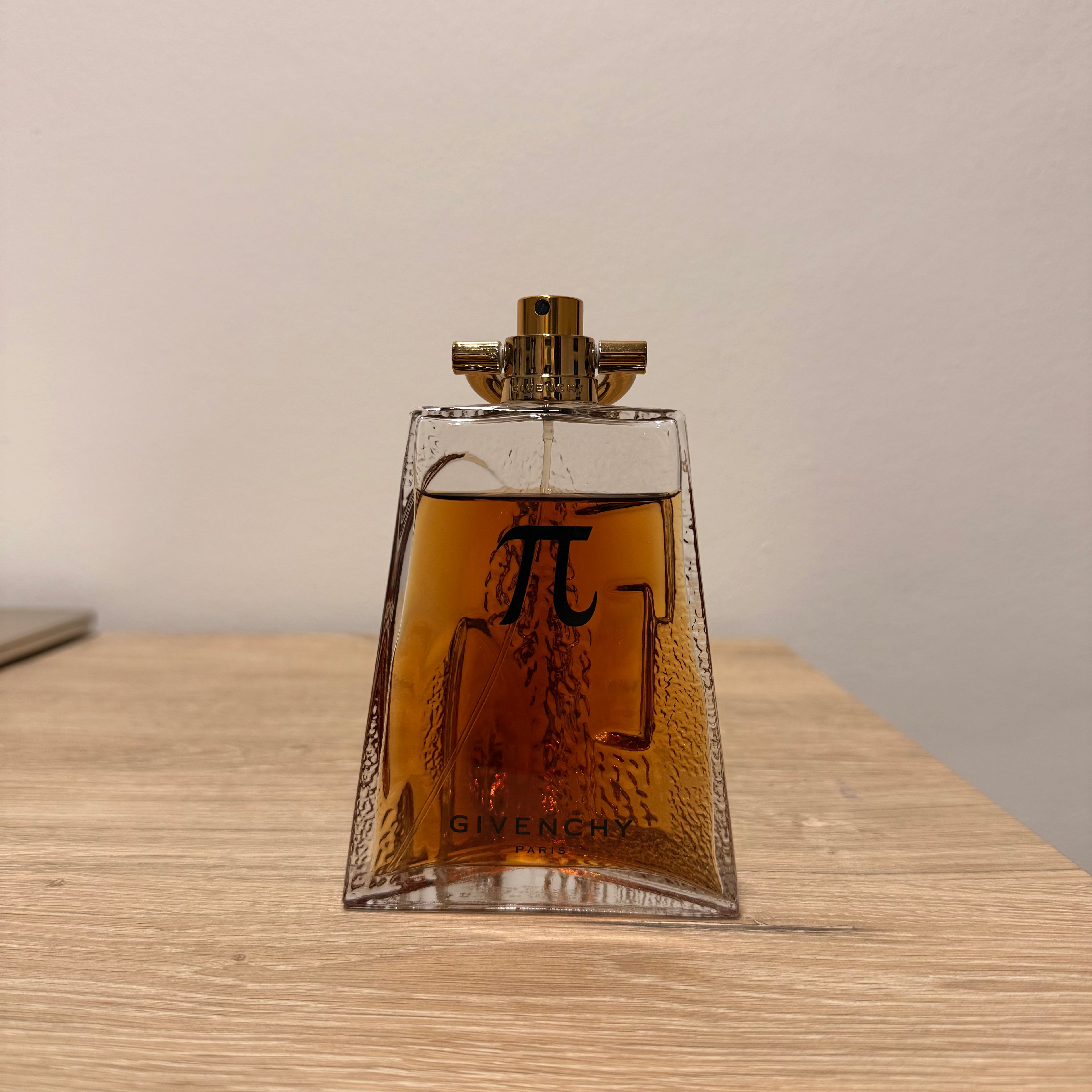 Givenchy – Pi