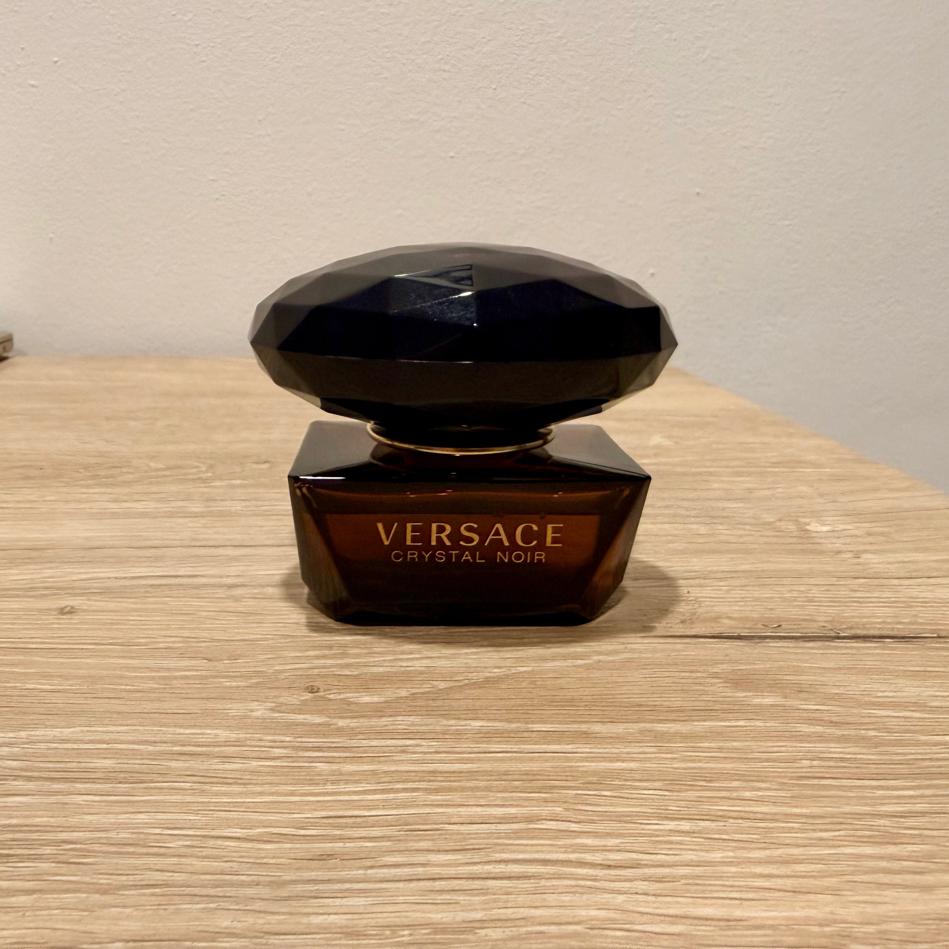 Versace Crystal Noir Eau de Parfum